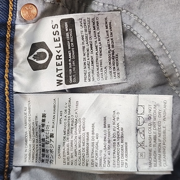 Levi's Premium Wedgie medium wash denim blue jeans button fly 5 pocket Size 25 - Picture 8 of 13